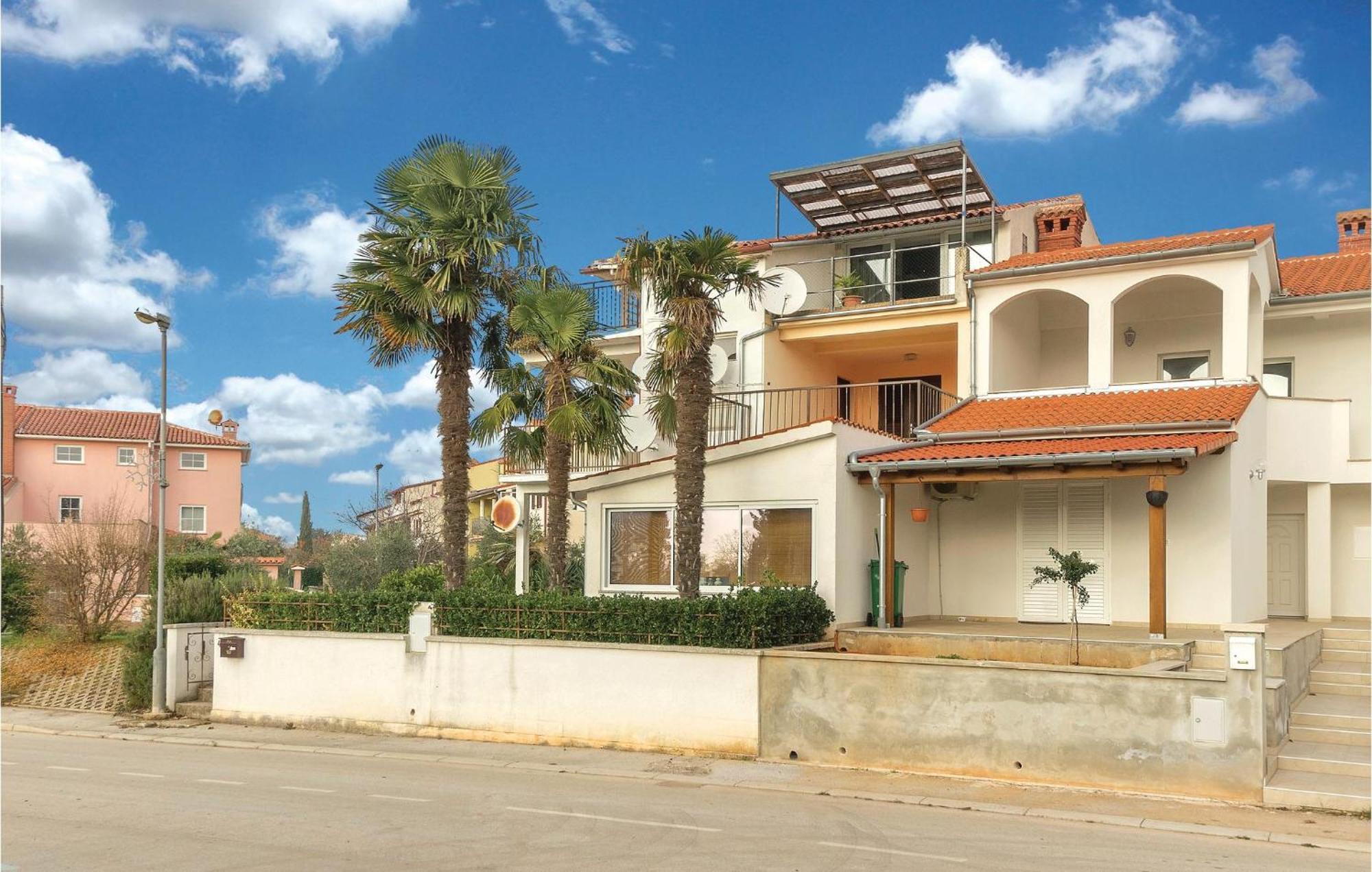 Lovely Apartment In Fazana With House Sea View 外观 照片